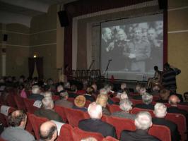 (фоторепортаж) ВОЖДЮ СТРАНЫ СОВЕТОВ ПОСВЯЩАЕТСЯ…