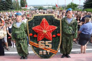 С.В. Муравленко принял участие в траурном митинге в Старом Осколе (фоторепортаж)