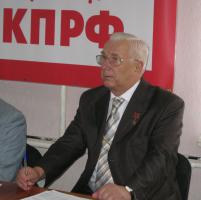 ДЕПУТАТЫ-КОММУНИСТЫ ВСТРЕЧАЮТСЯ С БЕЛГОРОДЦАМИ (фоторепортаж)