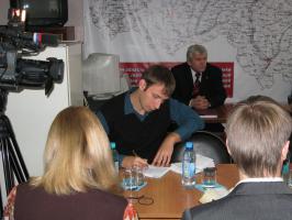 ВИКТОР ИВАНОВИЧ ИЛЮХИН ВСТРЕТИЛСЯ С БЕЛГОРОДСКИМИ ЖУРНАЛИСТАМИ (фоторепортаж)