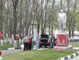 21 апреля коммунисты провели в Белгороде субботник