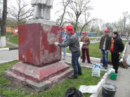 21 апреля коммунисты провели в Белгороде субботник