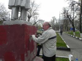 21 апреля коммунисты провели в Белгороде субботник