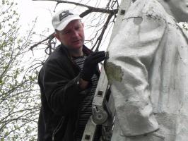 21 апреля коммунисты провели в Белгороде субботник