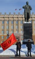 Белгородские комсомольцы вышли на защиту памятника В. И. Ленину