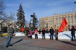 Белгородские комсомольцы вышли на защиту памятника В. И. Ленину