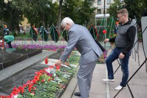 Почтили память героев