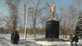 Возложение цветов к памятнику Ленина Белгород