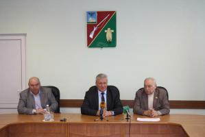 Депутат-коммунист С.В. Муравленко возведет в Старом Осколе памятник детям войны