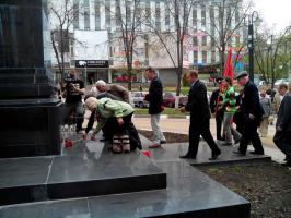 Белгородская область . В каждом районе прошли торжественные возложения цветов к памятникам В.И. Ленину