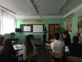 Белгородская область: молодой депутат коммунист провела встречу со студентами техникума.