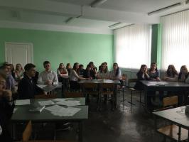 Белгородская область: молодой депутат коммунист провела встречу со студентами техникума.