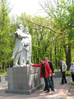 Белгородские коммунисты возложили цветы к памятнику Карла Генрих Маркса