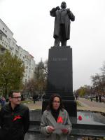 Белгородские комсомольцы отметили 100-летие Великого Октября революционным маршем